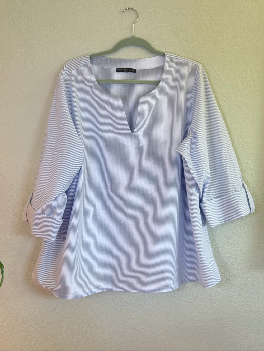 Preswick & Moore White Blue Pinstriped Roll Tab Sleeve Notch Neck Preppy Top XL